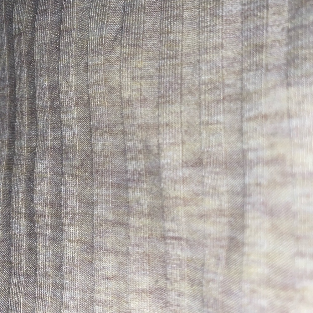 Cute cream color h&m shirt size smalll